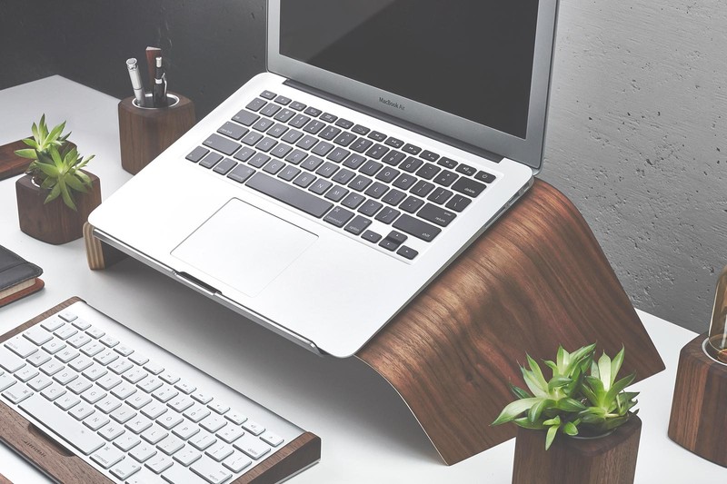 grovemade-walnut-desk-collection-laptop-stand-galb-C2_800x800_90